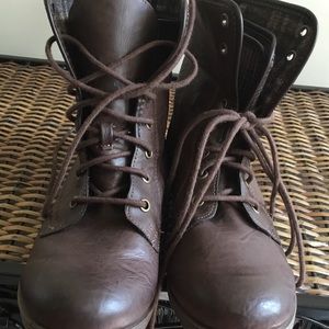 Rock & Candy Brown Boots size 8.5